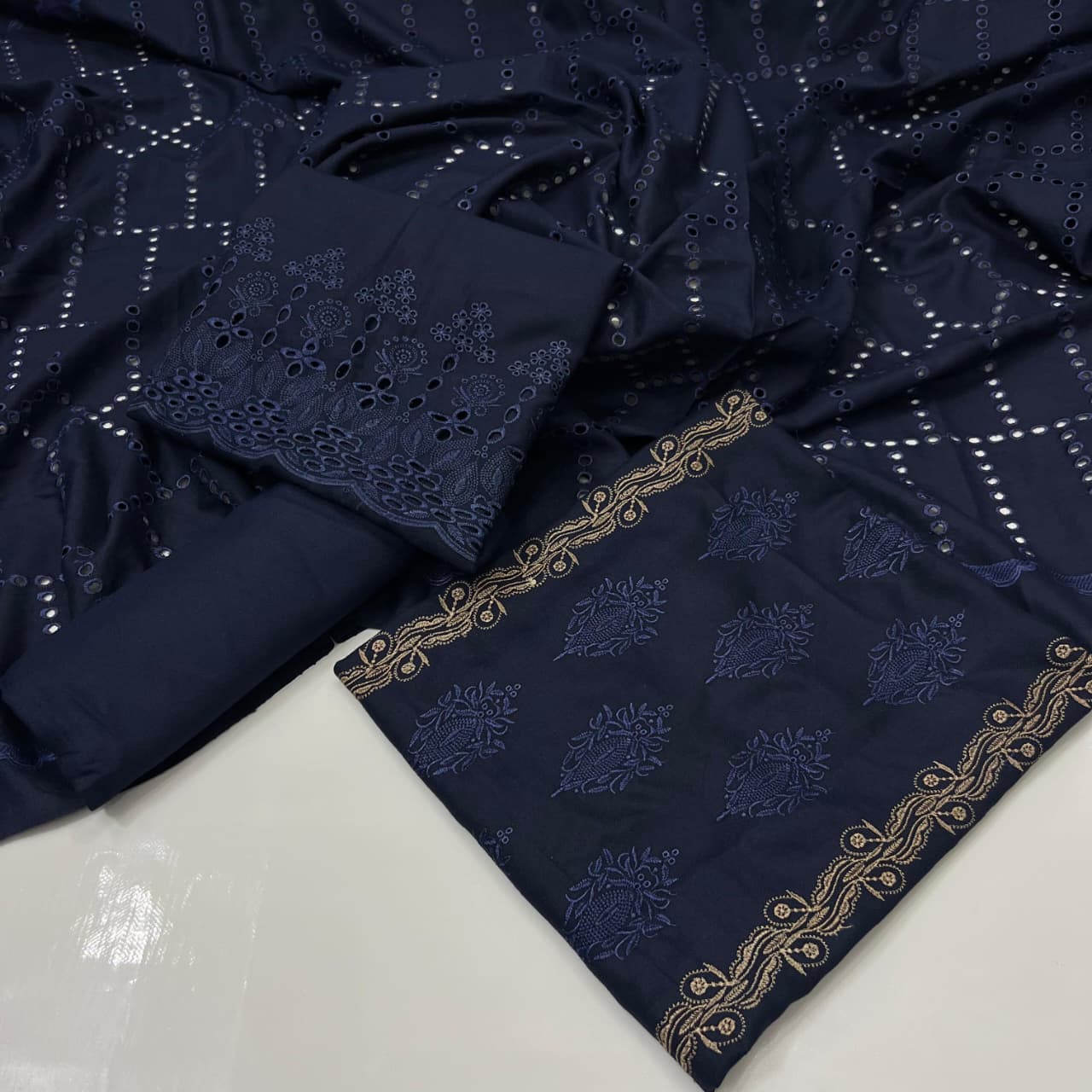 Zymal Brand – 3 Piece Dhanak Embroidery Collection (SU002) Dark Blue